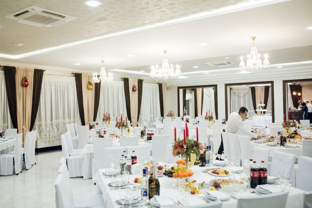 Роляда Hotel Tiszmenicja Kültér fotó
