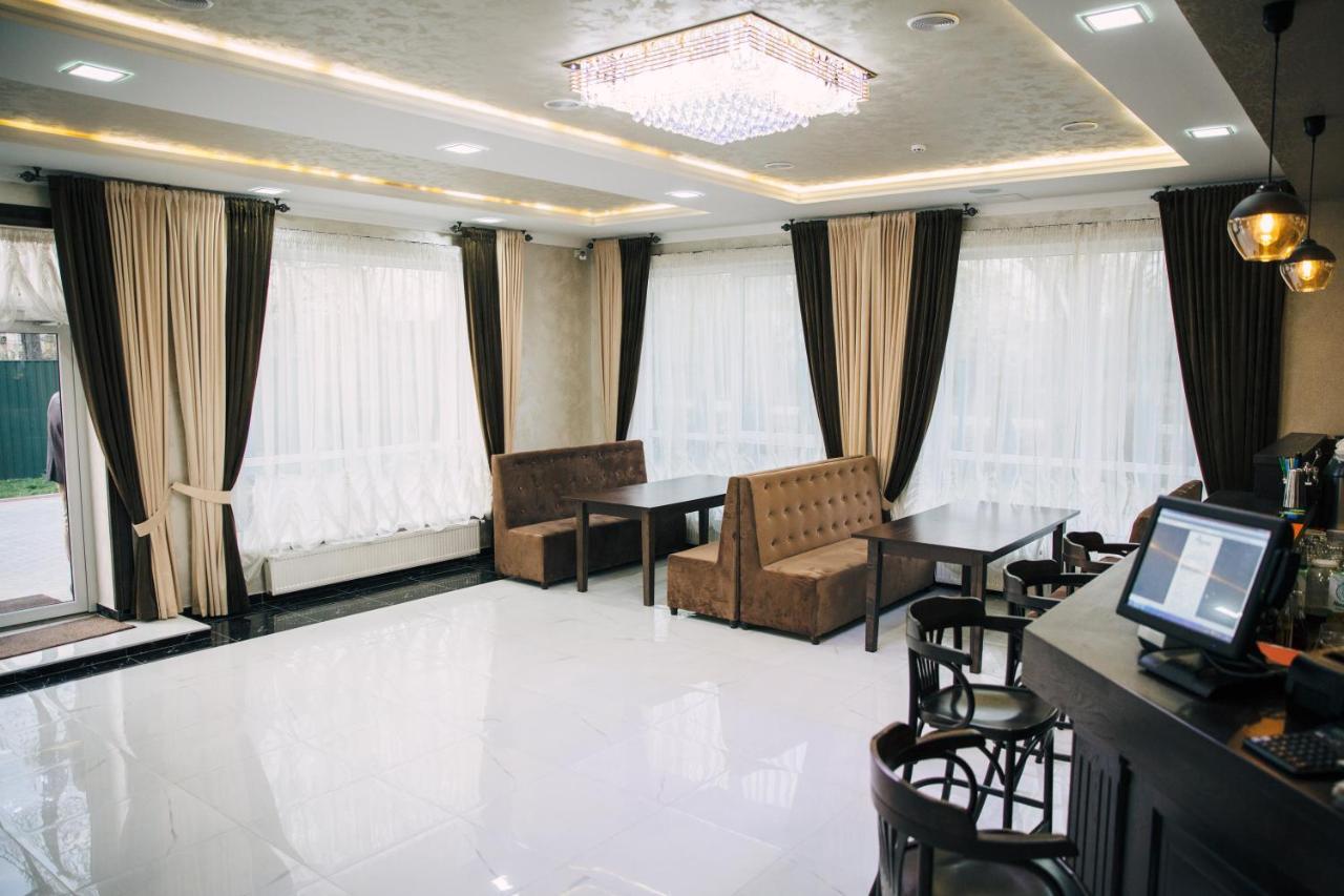 Роляда Hotel Tiszmenicja Kültér fotó